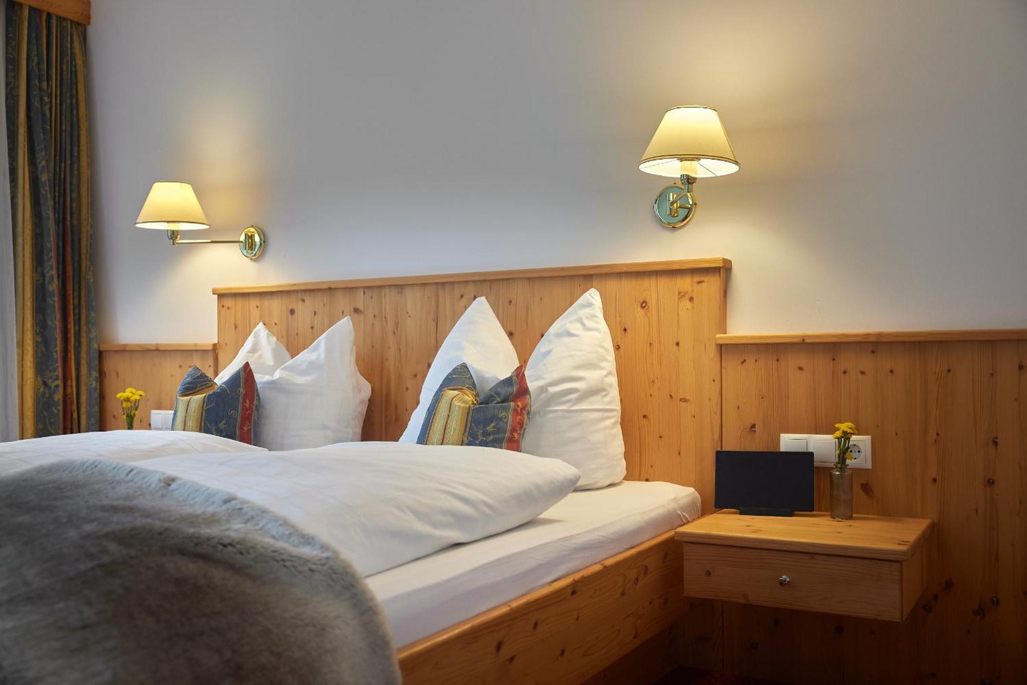 Montafon Moments Hotel กอร์ทิโพล ภายนอก รูปภาพ
