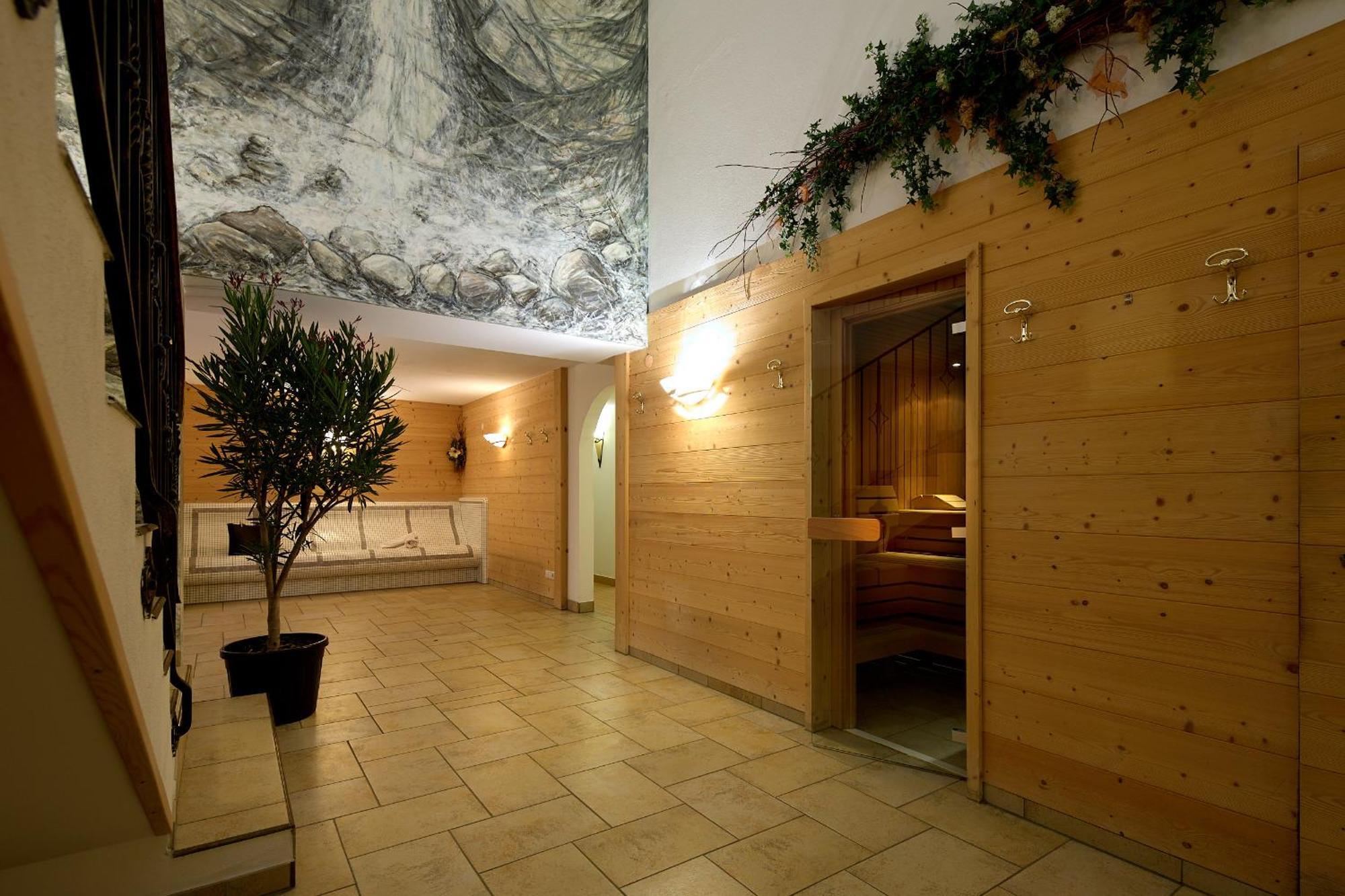 Montafon Moments Hotel กอร์ทิโพล ภายนอก รูปภาพ