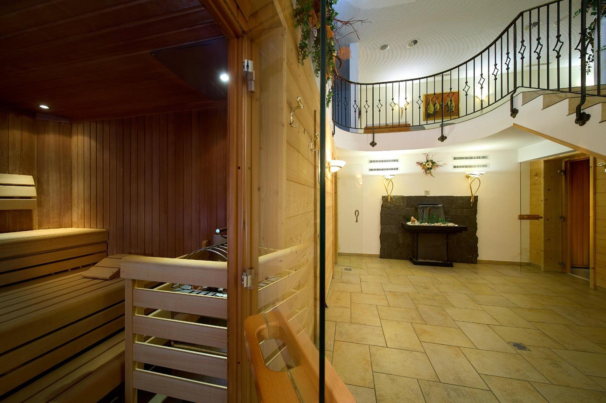 Montafon Moments Hotel กอร์ทิโพล ภายนอก รูปภาพ