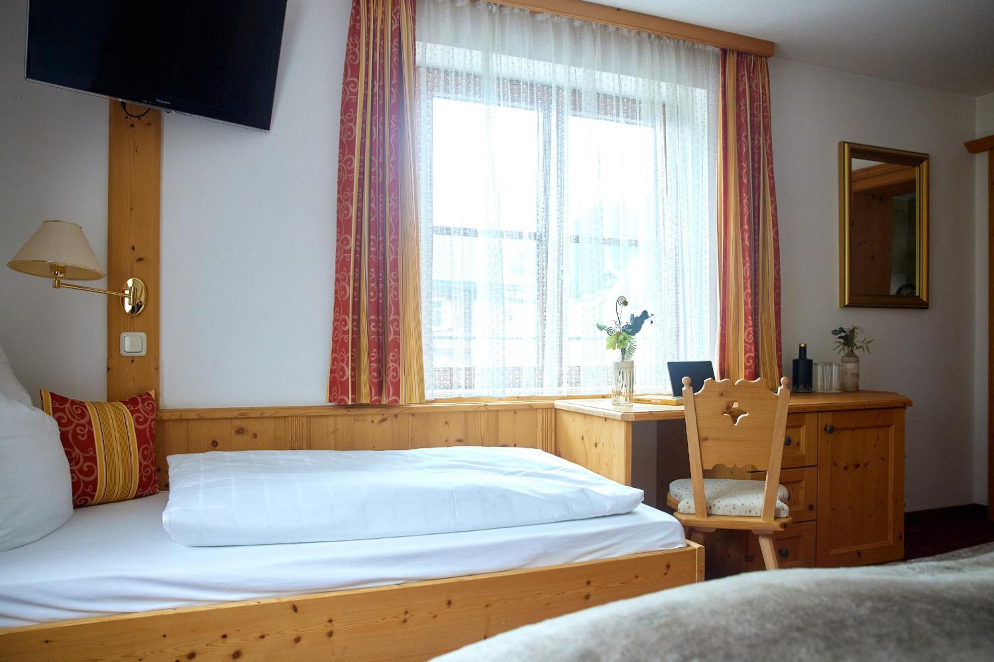 Montafon Moments Hotel กอร์ทิโพล ภายนอก รูปภาพ