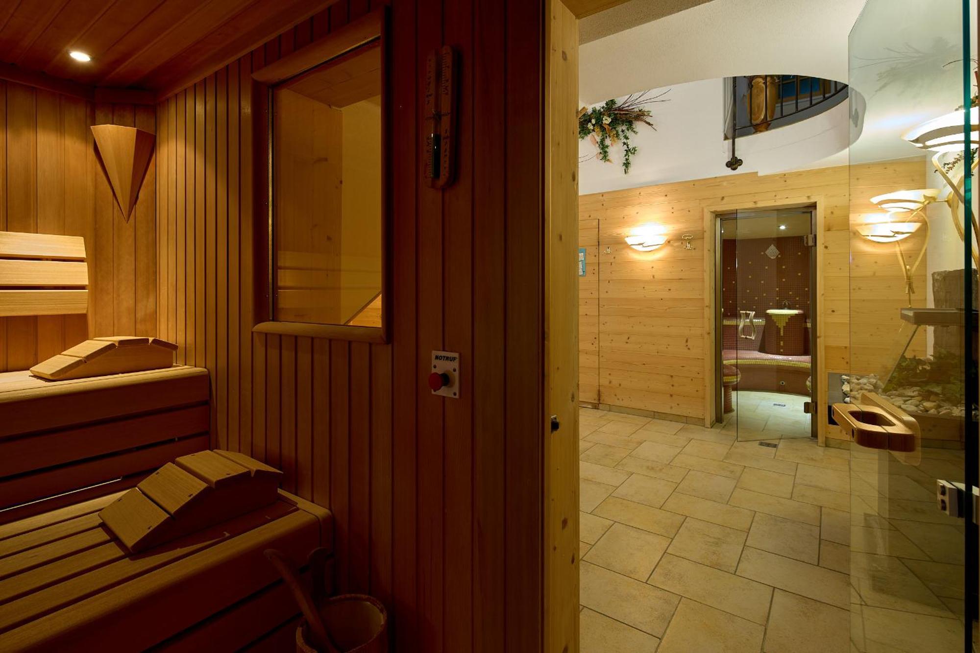 Montafon Moments Hotel กอร์ทิโพล ภายนอก รูปภาพ