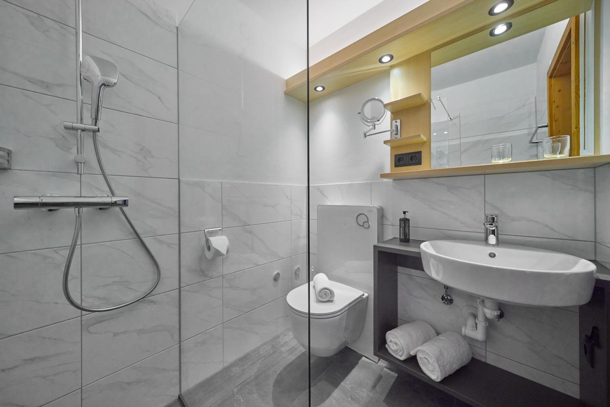 Montafon Moments Hotel กอร์ทิโพล ภายนอก รูปภาพ